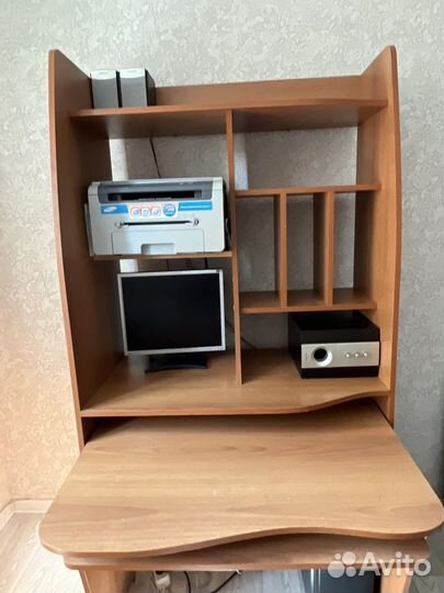 Компьютерный стол (ученический)