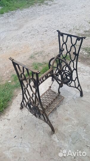 Станина швейной машинки