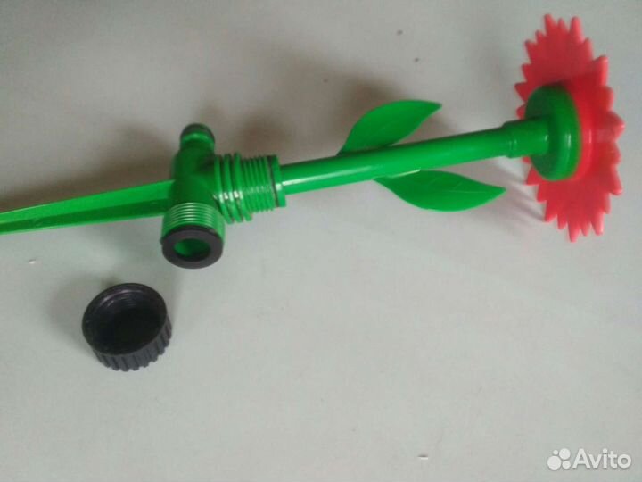 Разбрызгиватель воды для огорода