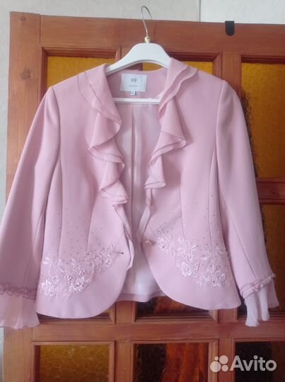 Костюм женский нарядный