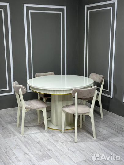 Кухонный стол,стулья / оплата при получении