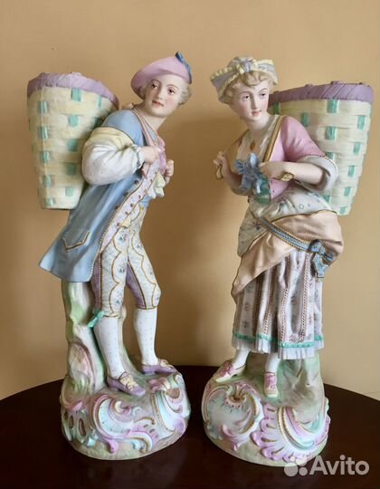 Парные антикварные статуэтки.50 см. Франция