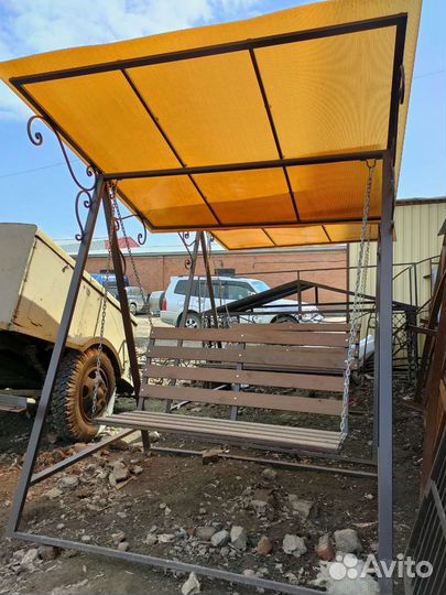 Качели металлические