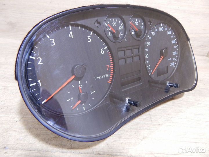 Щиток приборов Audi A3 8L