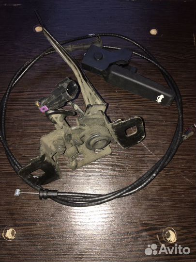 Замок капота Опель Мокка