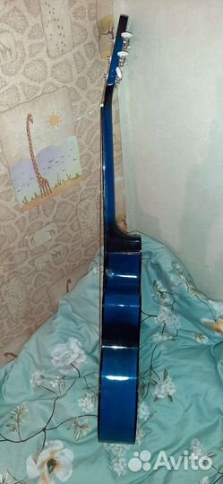 Акустическая гитара yamaha