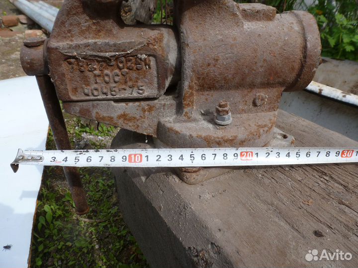 Тиски слесарные СССР