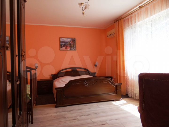 2-к. квартира, 60 м², 2/2 эт.