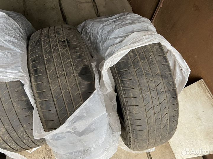 Kumho Eco Solus KL21 235/65 R17