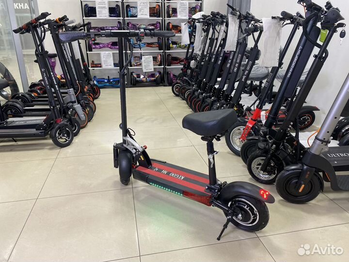 Электросамокат Kugoo M4