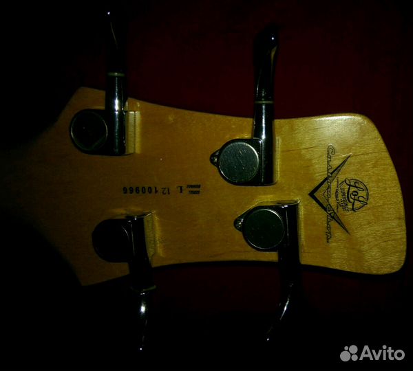 Бас гитара L&L