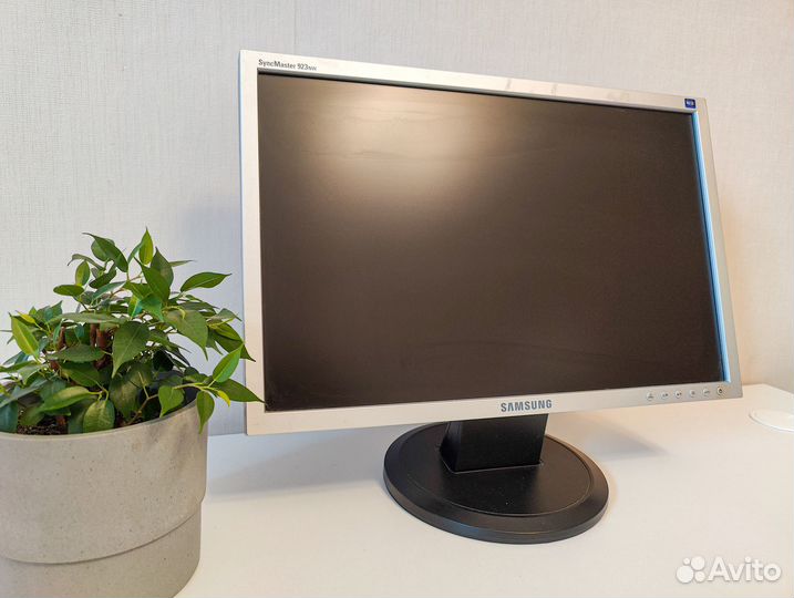 Монитор Samsung 19д