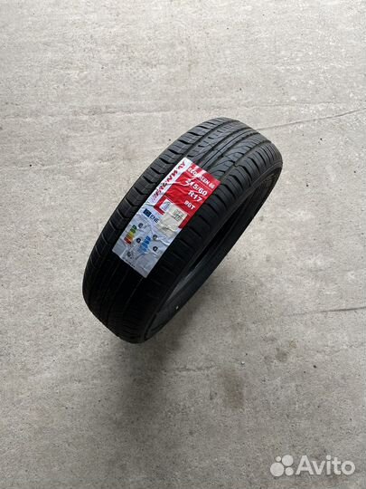 Fronway EcoGreen 66 215/60 R17 96T