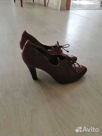 Кожаные туфли