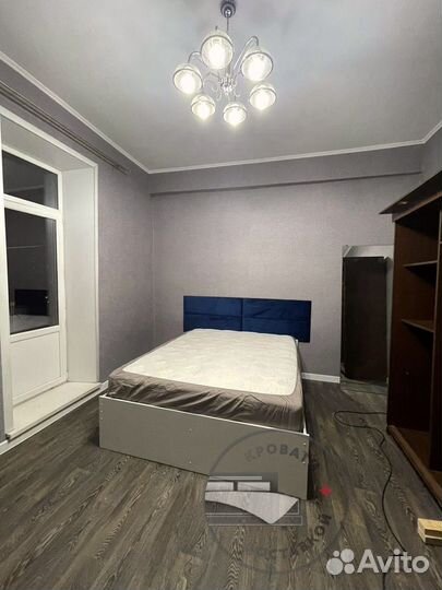 Кровать двуспальная