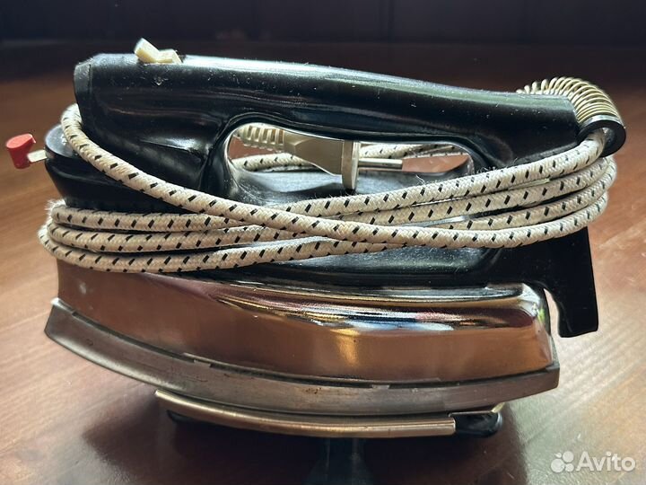 Утюг электрический СССР с подставкой