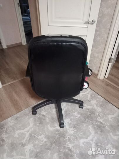 Компьютерное кресло