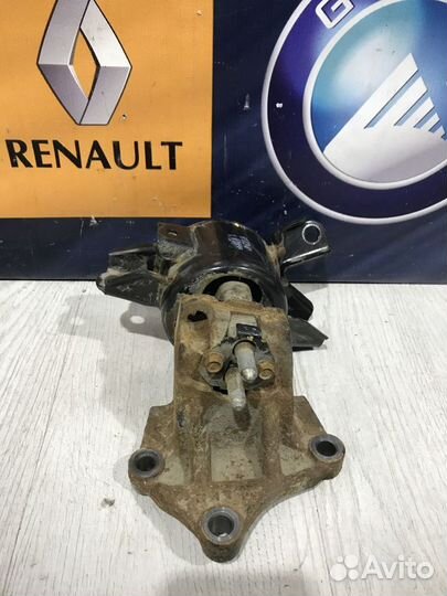 Кронштейн опора крепления кпп коробки передач Kia