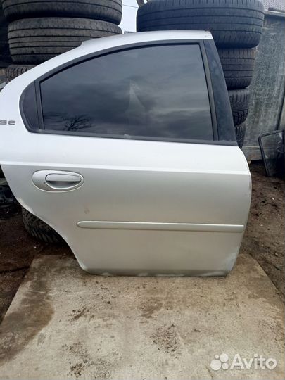 Задняя правая дверь Додж Неон Dodge neon