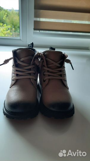 Ботинки демисезонные для девочки 23
