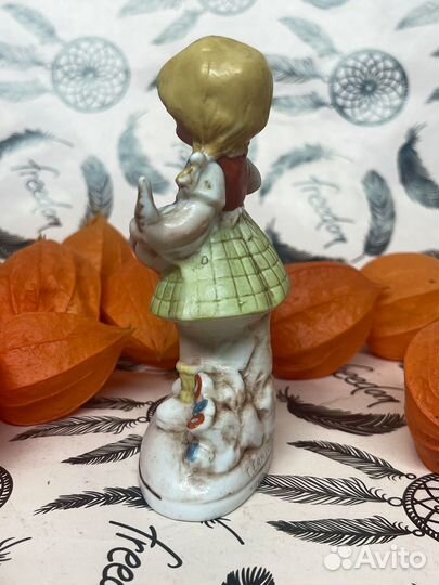 Девочка фарфор германия графенталь статуэтка