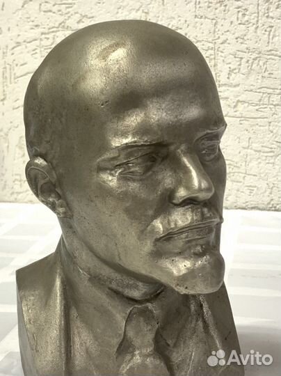 Бюст Ленина СССР