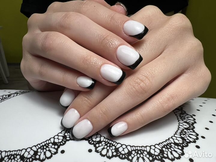 Маникюр, педикюр. Ламинирование ресниц и бровей