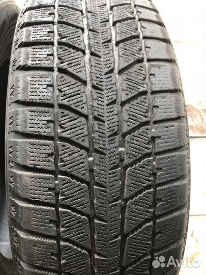 Bridgestone Blizzak WS-70 205/60 R16