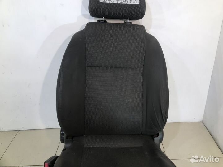 Сиденье переднее левое
