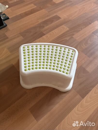 Стульчик для ванной детский