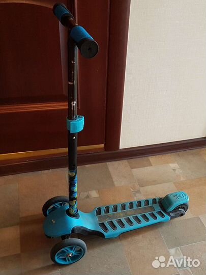 Самокат детский трехколесный