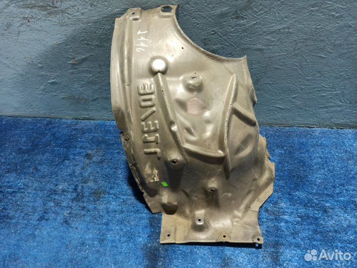 Подкрылок передний левый Bmw F30