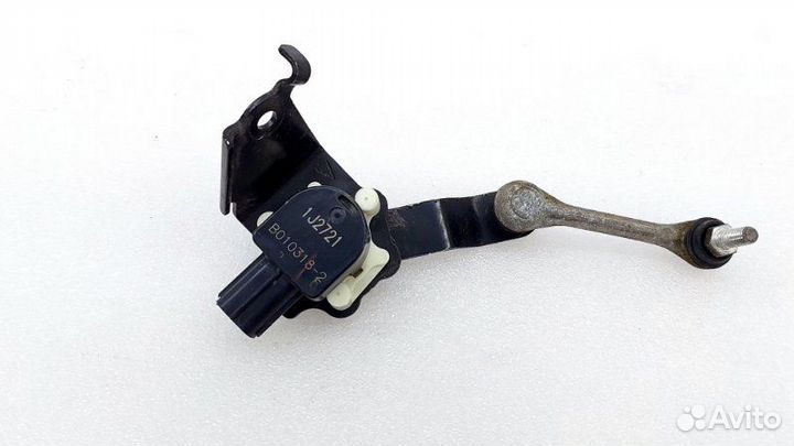 Датчик положения кузова Toyota Rav4 XA50 M20afks