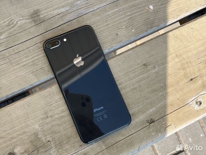 iPhone 8 plus на запчасти