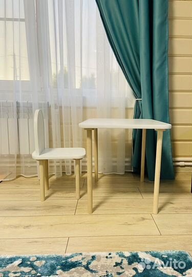 Детский столик и стульчик