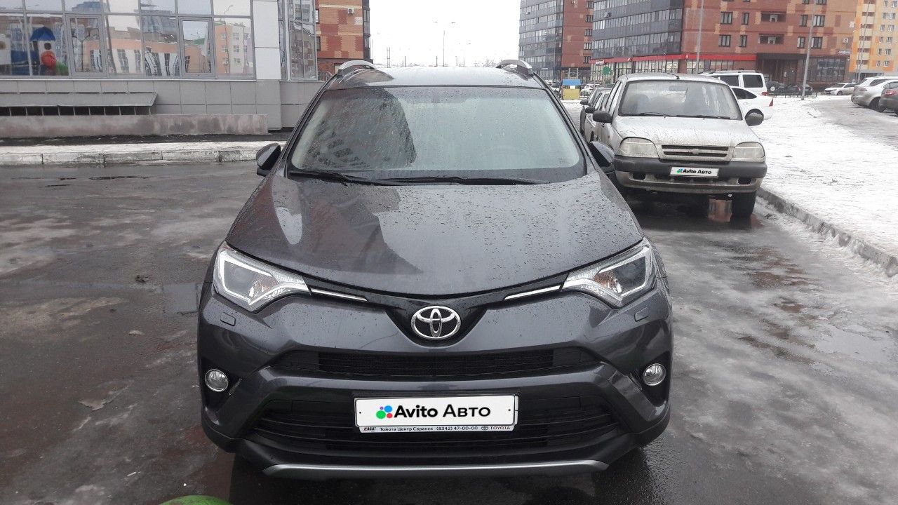 Toyota RAV4: фото владельца