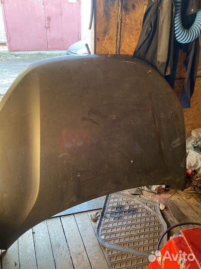 Капот веста плутон