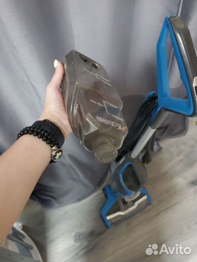 Вертикальный моющий пылесос Bissell Cross Wave