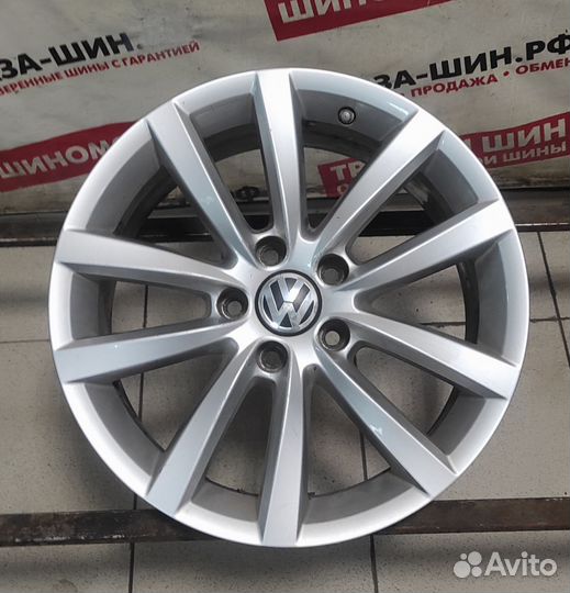 R17/5x112 et 47 (dia 57.1) Volkswagen. 1шт