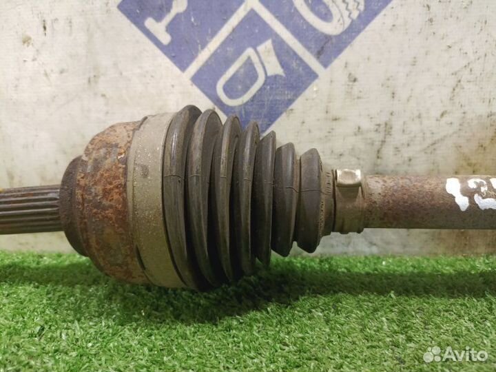 Полуось передний правый Renault Logan седан 1.4