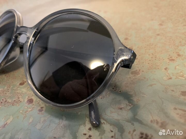 Солнцезащитные очки Ray-Ban rb 4304