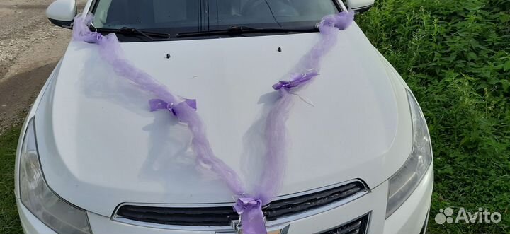Свадебные украшения на машину