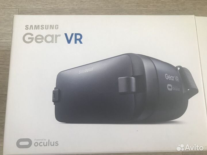 Очки виртуальной реальности Samsung Gear VR