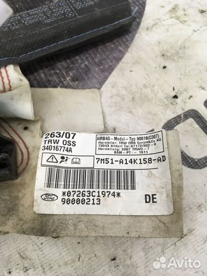 Шторка безопасности правая Ford Focus 1 1998-2004