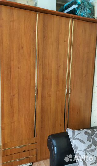 Шкаф для одежды