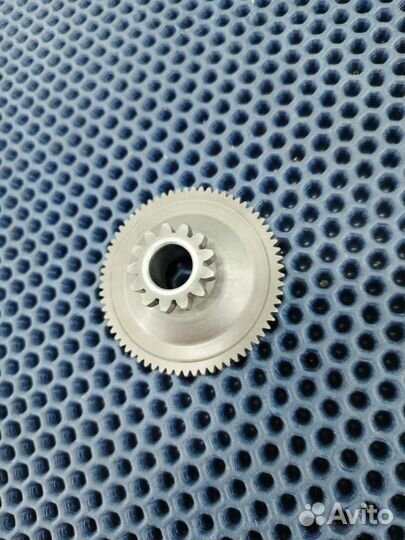 Suzuki GSX-R750 Y K1 K2 K3 шестерня стартера