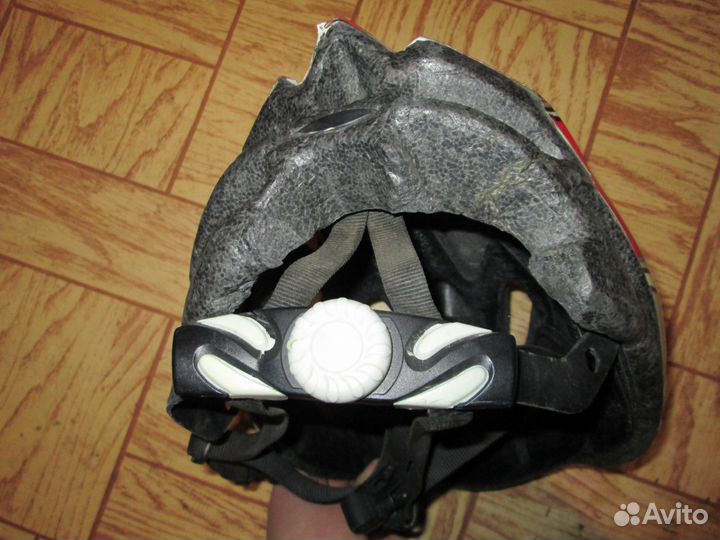 Шлем велосипедный детский и защита