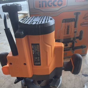 Фрезер ingco 2200 Industrial RT22008