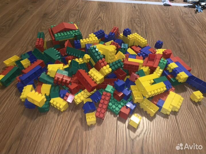 Конструктор лего, деревянные кубики