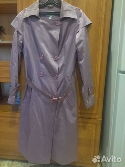 Плащ демисезонный женский 46 размер